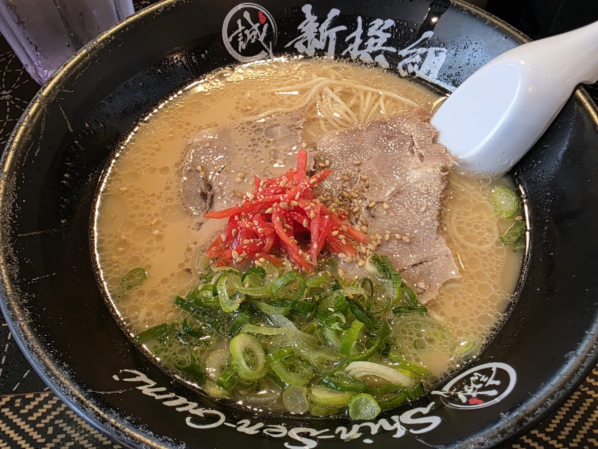 Bowl of tonkotsu ramen at Shin-Sen-Gumi Hakata Ramen, Los Angeles
