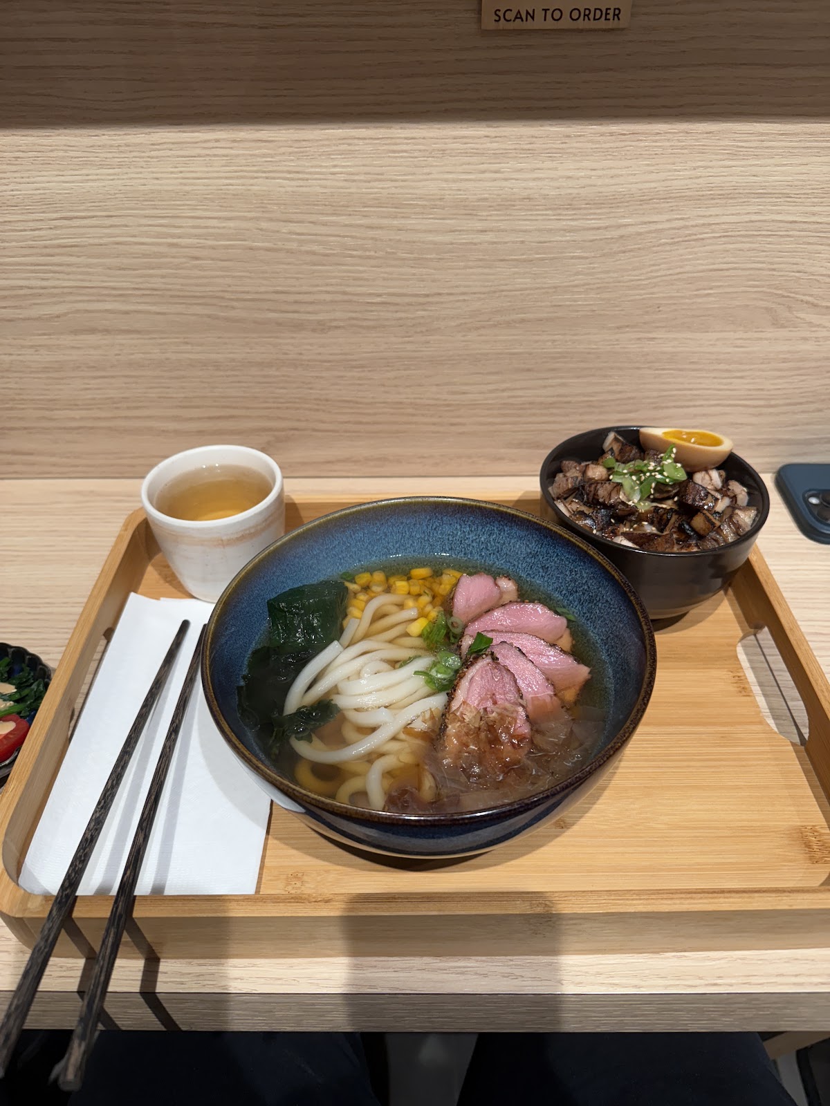 Issai Japanese Eatery, Toronto: photo 6