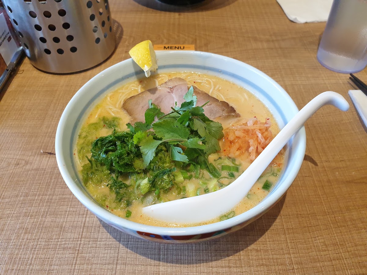 Maruhachi Ra-men, Vancouver: photo 13