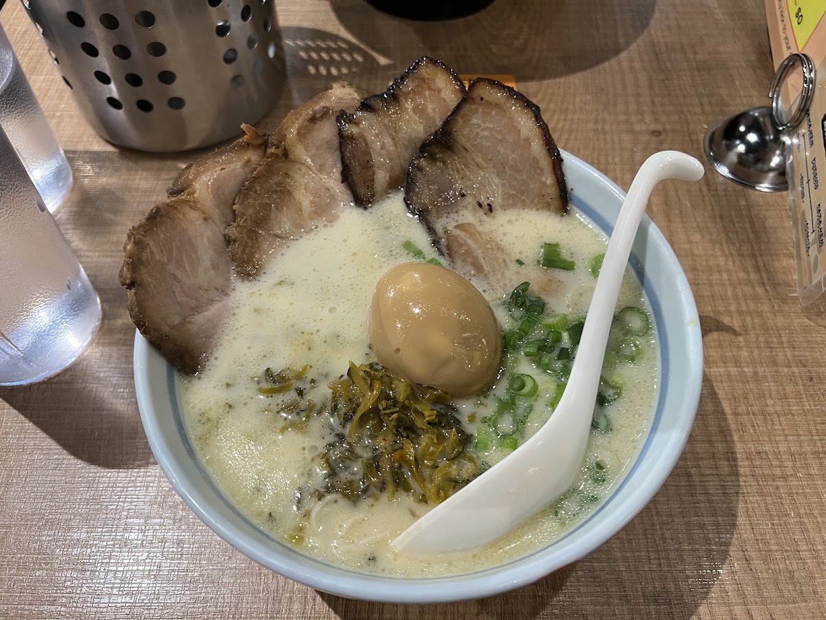 Maruhachi Ra-men, Vancouver: photo 10