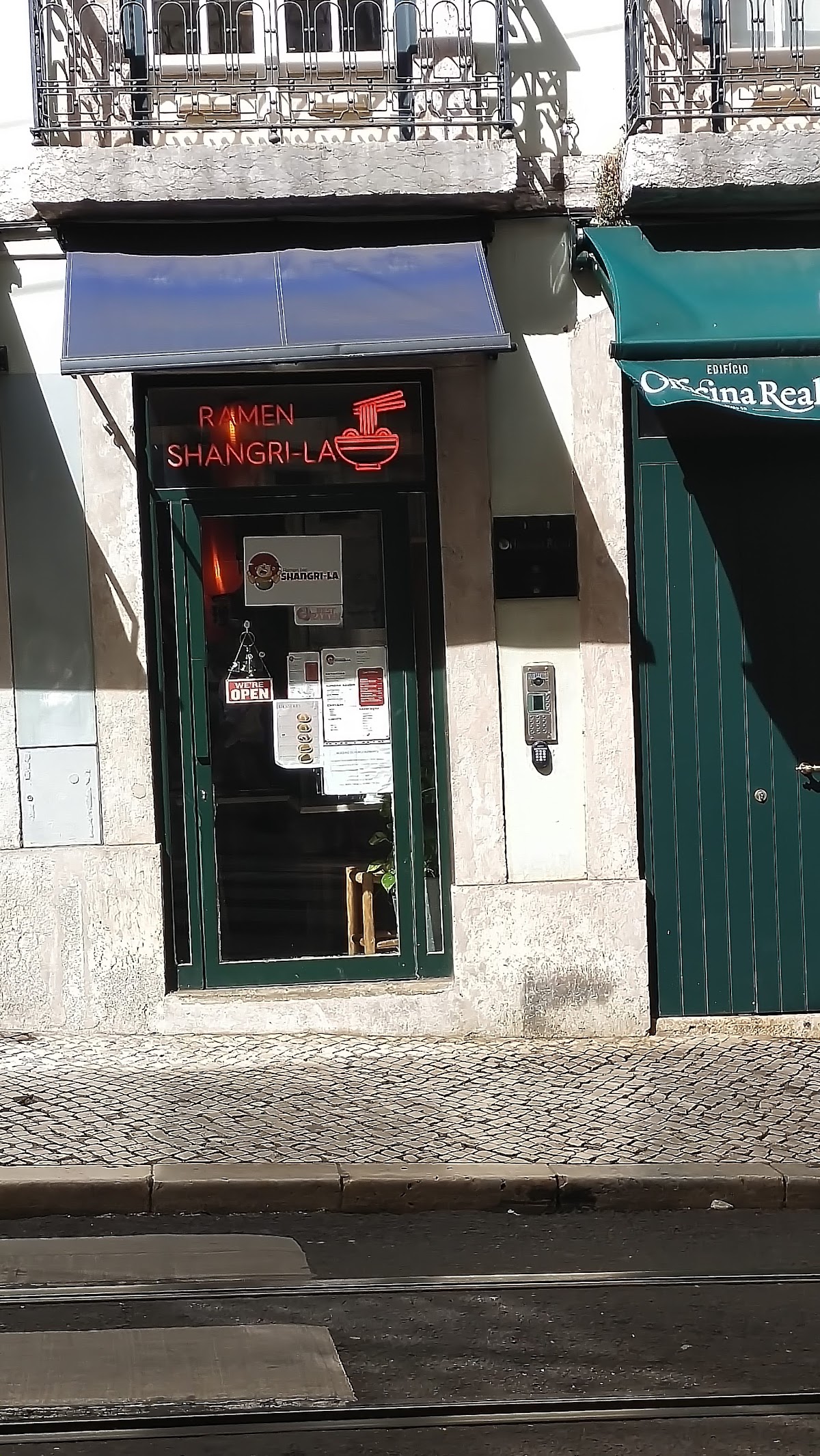 Shangri-la Ramen Bar, Lisbon: photo 2