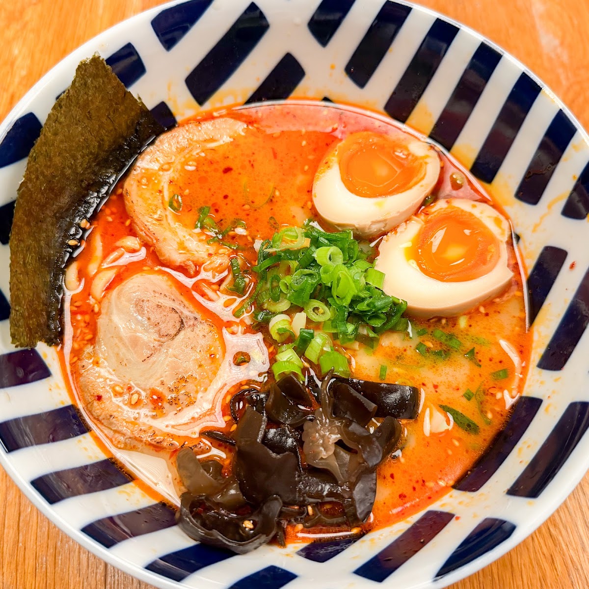 Bowl of tonkotsu ramen at Ramen Joe, Lisbon