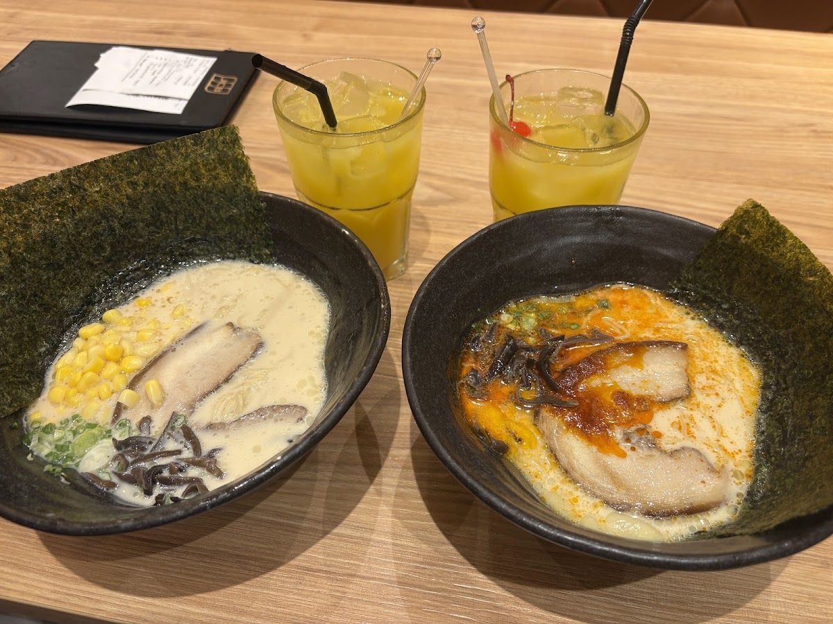 Kiwami Ramen & Gyoza Bar, Singapore: photo 4