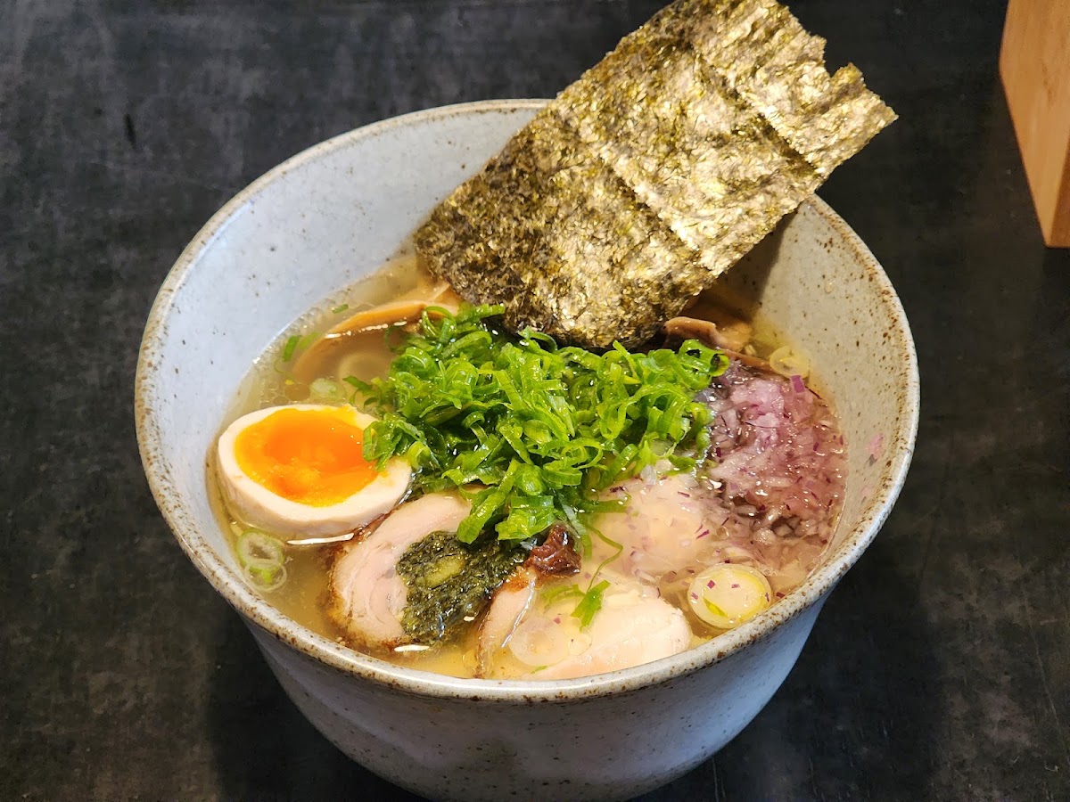 Bowl of shoyu ramen at Tamashii Ramen, São Paulo